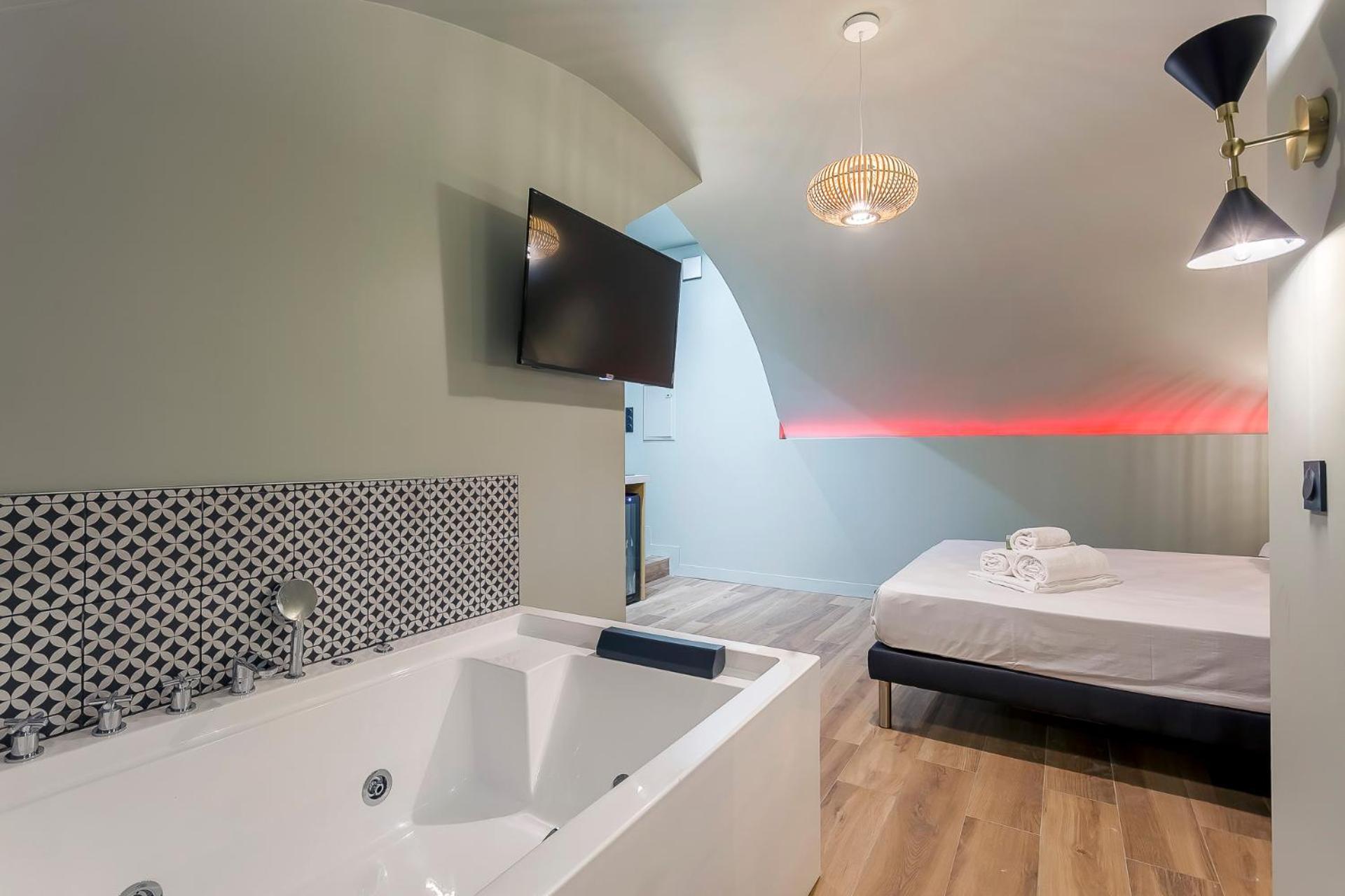 Suite Romantique Balneo Centre Lyon Luaran gambar