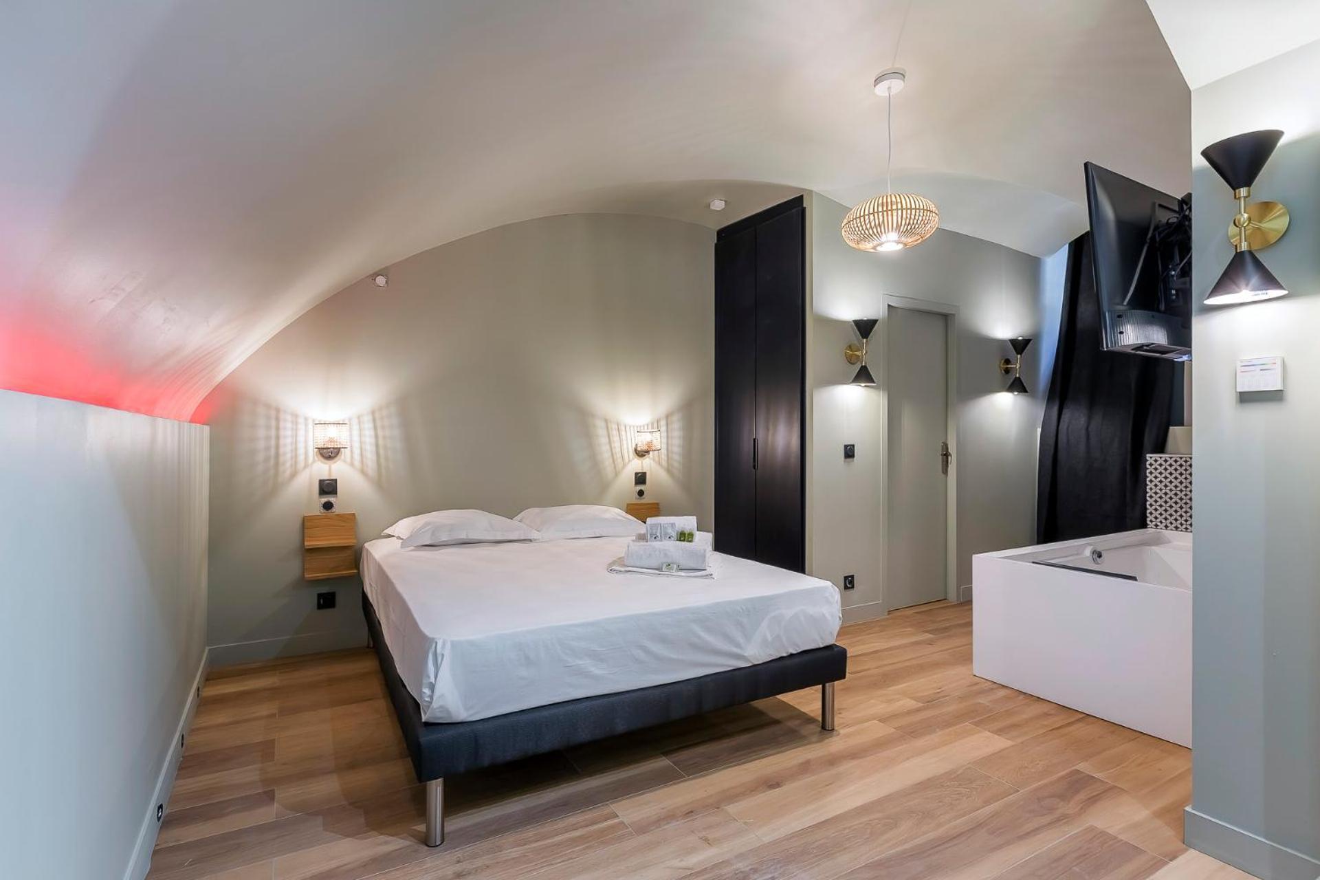Suite Romantique Balneo Centre Lyon Luaran gambar